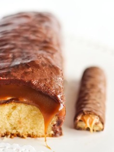 Twix Cake from Raspberri Cupcakes