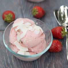 Strawberry coconut milk ice cream Recipe