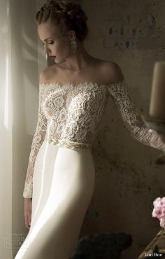Wedding dresses, cakes, bridal accessories, hair, makeup, favors, wedding planning & other ideas for brides | Wedding Inspirasi