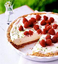 Lime pie with pretzel crust