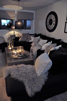 Soo comfyhomey looking + I love black/grey/white/silver