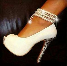 Heels/Pearls
