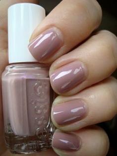 Perfect mail color via Essie