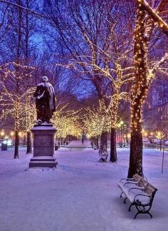 10 best romantic winter getaways: Boston  Whether strolling the charming Back Bay, cheering on a pro team, taking a water taxi to dinner or canoodling in a park, couples find a full menu of romantic fun in Boston.#bostonusa