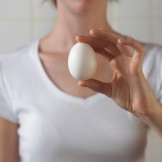 Egg Whites vs. Whole Eggs: If you're looking to cut calories, fat, and cholesterol from your diet, you may choose an omelet made of egg whites instead of whole eggs for breakfast. But is choosing egg whites over whole eggs really the best choice nutritionally?