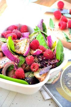 Sweet n’ Spicy Raspberry Salad with Honey Vinaigrette #glutenfree