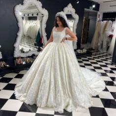 Extravagante Brautkleider A Linie | Hochzeitskleider mit Spitze