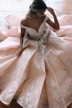 WunderschÃ¶ne Brautkleid A Linie | Hochzeitskleider Spitze