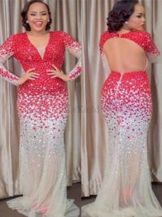 Perlenbesetztes Enges V-Ausschnitt Ballkleid mit Langen Ärmeln für Mollige