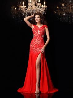 Taille Chiffon Hoher Kragen Abendkleid mit Bordüre