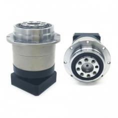 The working principle of helical planetary gearboxes is based on the unique movement of planetary gears. The planetary gears not only rotate around their own axes, but also rotate with the planet carrier around the axes of other gears. This structure allows power to be input and output in multiple directions. Through devices such as clutches or brakes, the rotation of a certain axis can be flexibly limited when necessary to achieve transmission of only two axes.