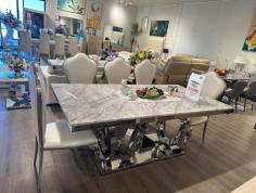980 MARBLE DINING TABLE

