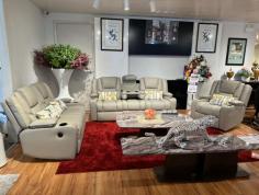 8318 3+2+1 LOUNGE

Model: 8318

Leather Lounge featuring Leatherette backing with 5 Electrical Recliners

3 Seaters + 2 Seaters + Single Seater