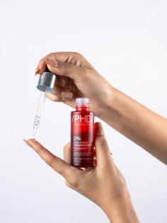 PHD’s 2% Alpha Arbutin Depigmentation Serum delivers a gentle, consistent approach to improving uneven skin tone and fading dark spots over time. With a lightweight, fast-absorbing texture, the serum integrates easily into daily routines without causing irritation or heaviness. After a few weeks of use, subtle yet visible improvements in clarity and tone begin to appear, especially in areas of pigmentation. Supported by soothing ingredients, the formula prioritizes skin balance, making it a reliable option for gradual, long-term brightening.