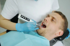 We understand that dental emergencies can be very stressful, so we offer a range of services to make the process as easy as possible for you. Therefore, we set aside several time slots each day for these emergency dental situations. Our friendly team is always happy to answer any questions you may have.