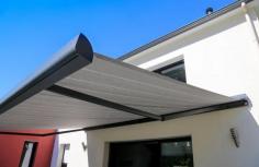 We offer a wide colour palette and a variety of materials, allowing for true design flexibility, whether your preference is bold statement or classic elegance. Our staff, including Shaun and Ben, are well-known in the region for their helpful advice and genuine care. As an integral part of the Sunshine Coast community, we believe in personal service and strive to exceed expectations with every project. That’s why so many Noosa Heads residents and business owners rely on us for trusted expertise and high-end awning solutions that stand the test of time.