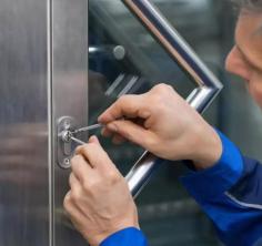 Narre Warren Locksmiths is your local Locksmith Near Me for fast, reliable help across Narre Warren, Narre Warren South, Berwick, Beaconsfield, Officer, Clyde North, Endeavour Hills, Hallam, Cranbourne, Lyndhurst and Hampton Park. We provide Residential Locksmith and Commercial Locksmith services including Lock Rekey Service, Lock Installation and security upgrades. Locked out? Call for Car Lockout Service or House Lockout Service.