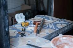 Tile repairs in Adelaide often involve more than just replacing broken tiles; regrouting is just as important. Over time, grout can become cracked, mouldy, or loose, allowing moisture to seep through and damage the surface beneath. At SA Sealing & Tiling, our complete tile repair services include professional regrouting to restore the look and integrity of your tiled area. We start by carefully removing old, deteriorated grout, then cleaning the joints and applying fresh, high-grade grout for a watertight seal.